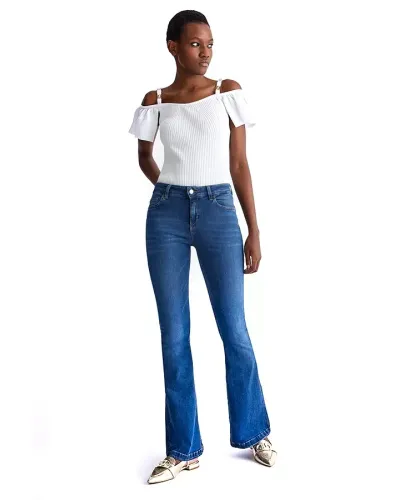 Women's bottom up jeans